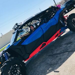 Meet your Posher, Mirna